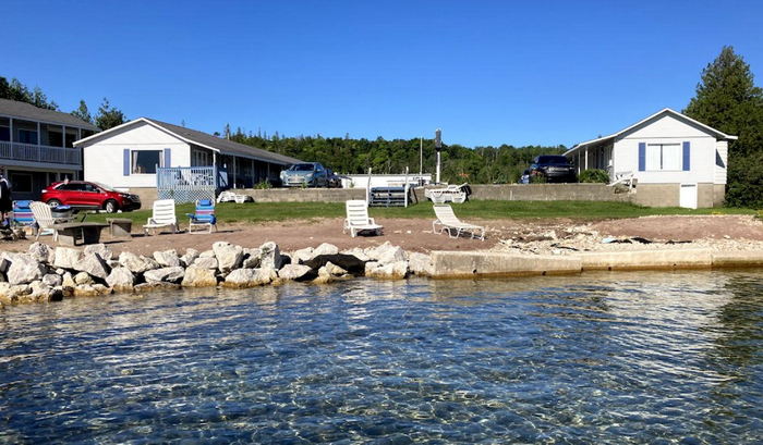 Bayview Motel (Wishing Well Motel) - From Web Listing (newer photo)